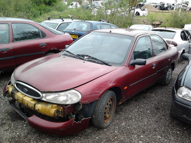 Used Car Parts Ford MONDEO 1997 1.6 Mechanical Sedan 4/5 d. Red 2013-7-25